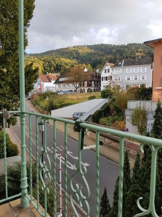 Ferienwohnung Villa Josephine Баденвайлер Екстериор снимка