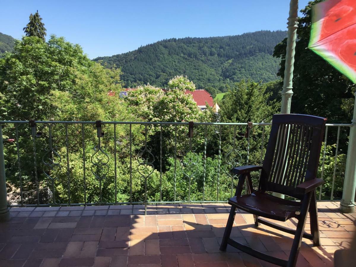 Ferienwohnung Villa Josephine Баденвайлер Екстериор снимка